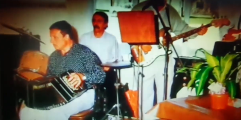 ULISES LASA PRESENTA AL GRUPO «LOS DANNY» CON SU TEMA «LA GAUCHADITA»