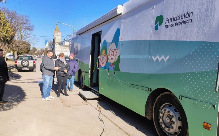 ONG Desarrollar y Fundación Banco Provincia entregaron más de 330 anteojos recetados en tres días